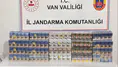Van’da jandarmadan kaçakçılara büyük darbe! Binlerce paket sigara, ruhsatsız silahlar ele geçirildi