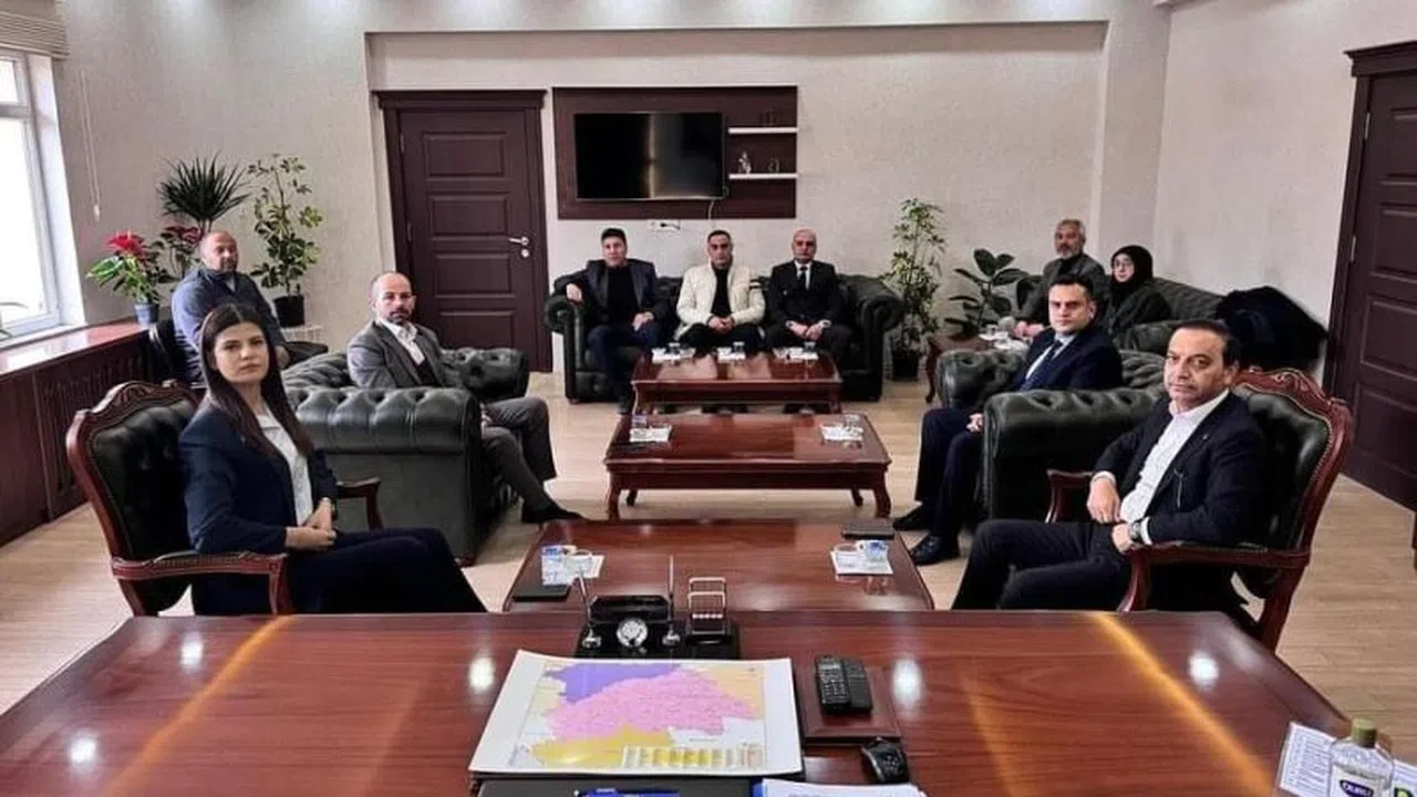 MHP Sivas Milletvekili Ahmet Özyürek'ten Kangal'a Ziyaret: Gençlerle ve Parti Teşkilatıyla Bir Araya Geldi