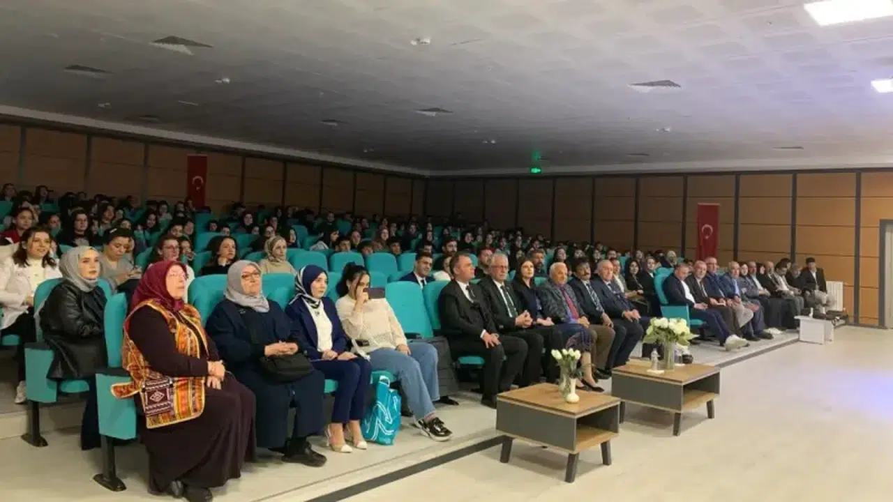 Aşıklar ve Şairler Kangallı Öğrencilerle Buluştu 