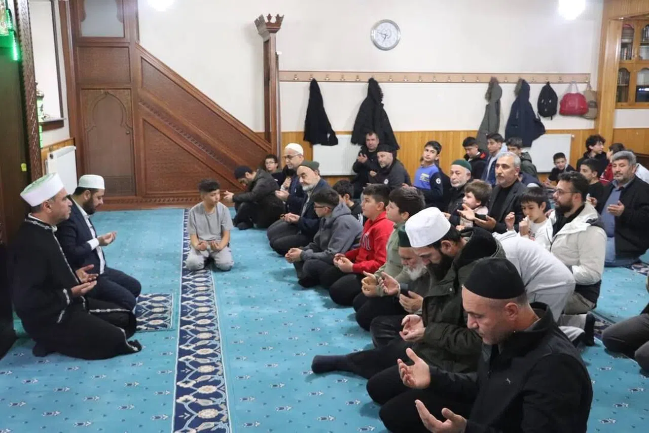 Sivas’ta Gençler Sabah Namazında Buluştu