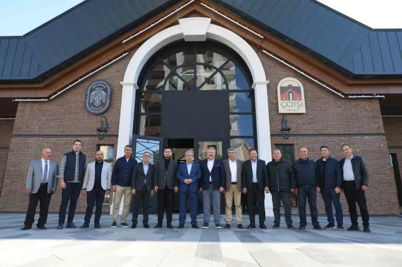 Kayseri'nin Yeni Sembolü Çarşı Melikgazi'de Açılış Heyecanı Zirvede