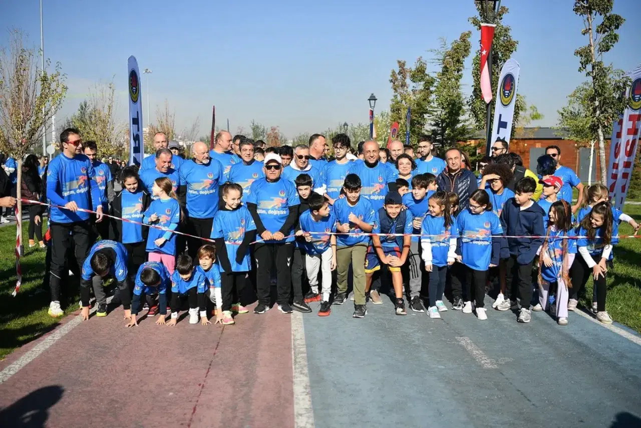 Depremzede Çocuklar İçin Koştular: Kayseri Dayanışması Spor ve Eğitimle Güçleniyor