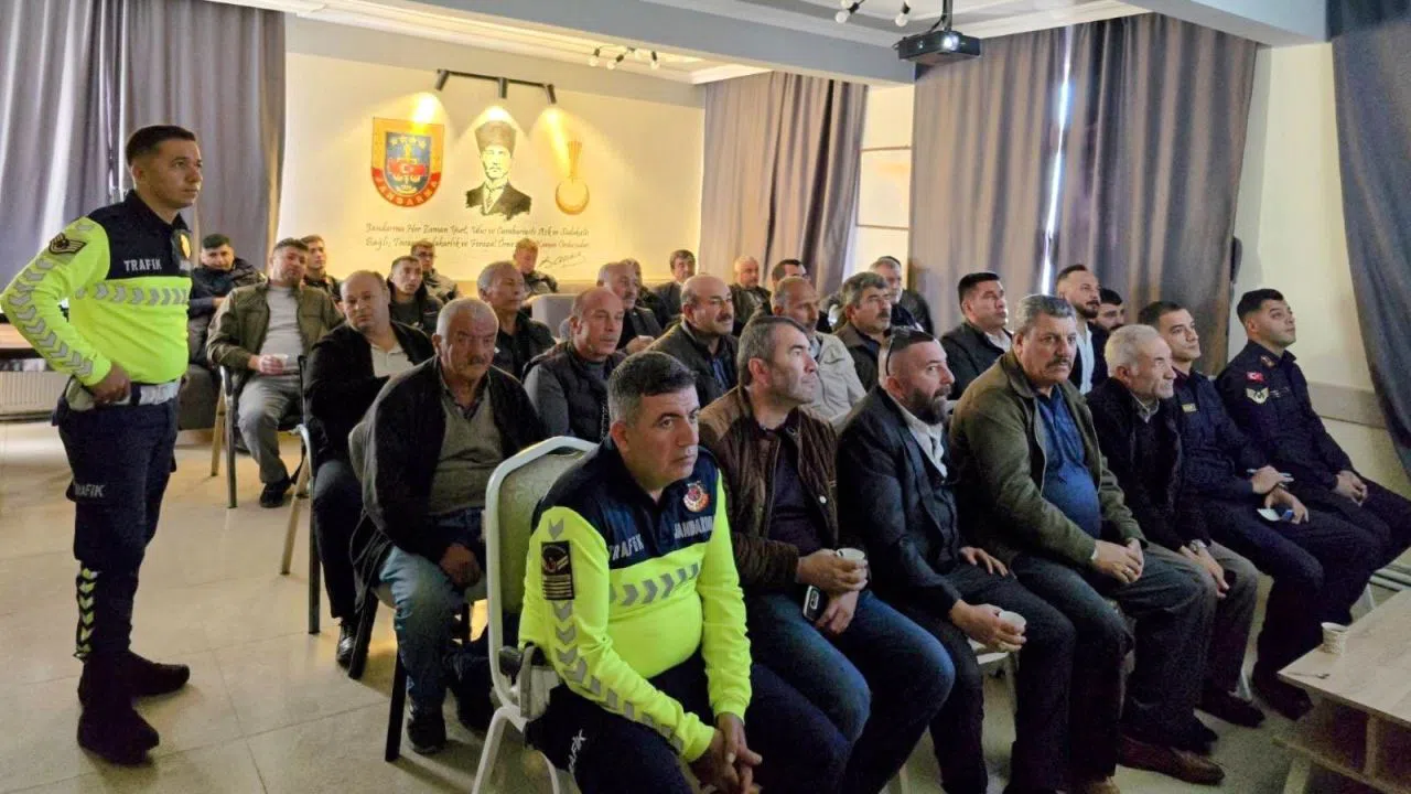 Yolcu Taşıyan Araç Şoförlerine Bilgilendirme Semineri