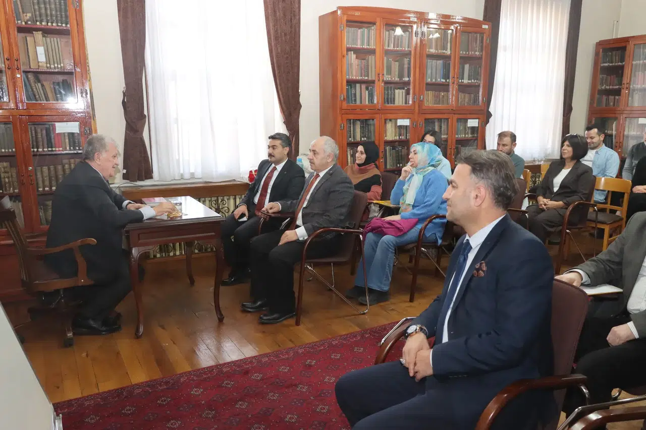 Millî Eğitim Akademisi Türkçeyi Sevdiriyor