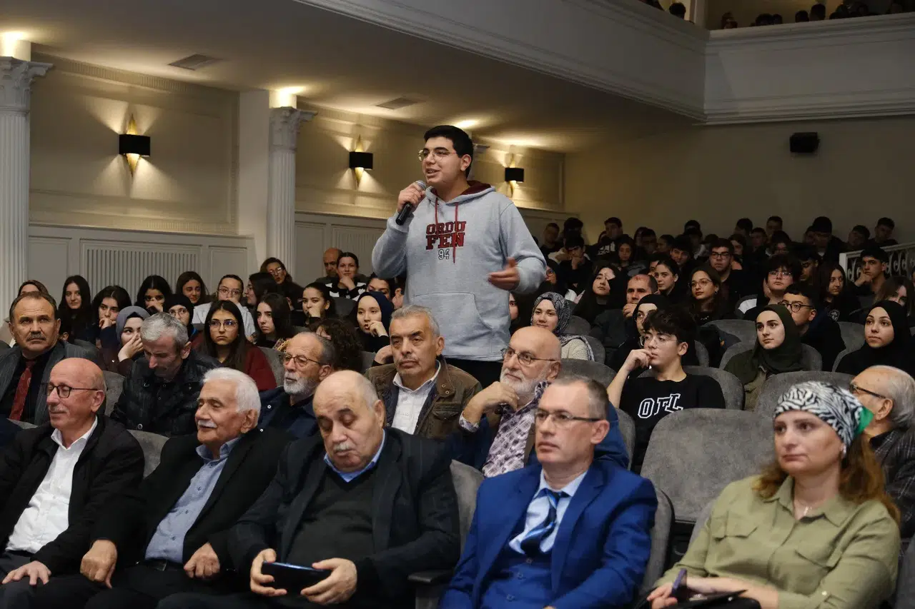 Diriliş Şairi Sezai Karakoç'un Edebi Mirası Konuşuldu!