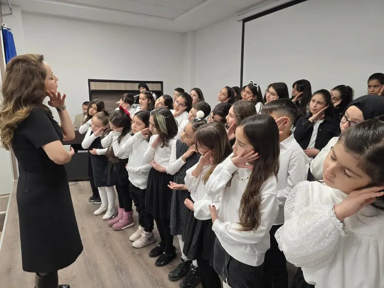 Gönüllü Öğretmenlerden Polifonik Çocuk Korosu