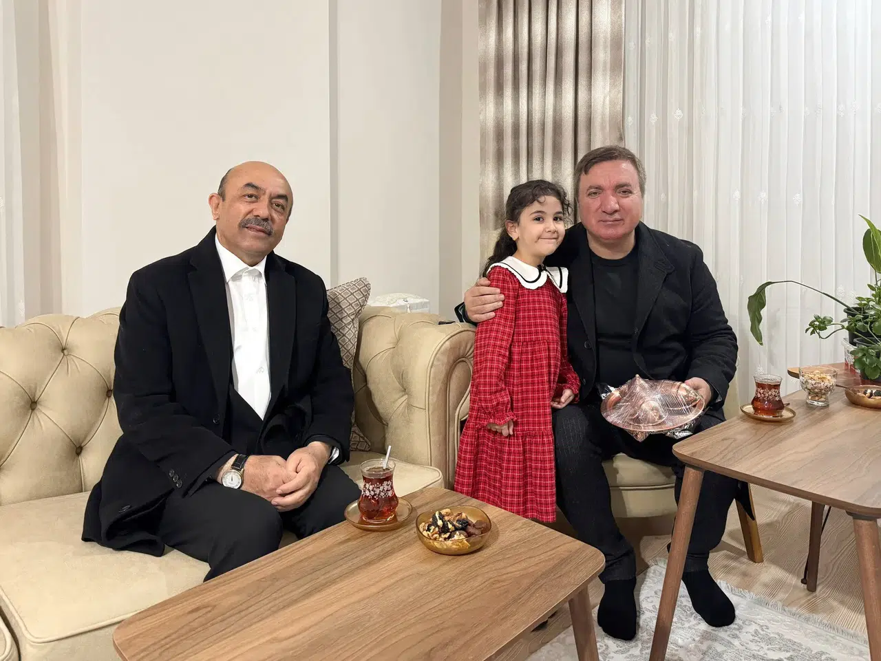 Vali Hamza Aydoğdu'dan Minik Beyza ve Ailesine Anlamlı Ziyaret