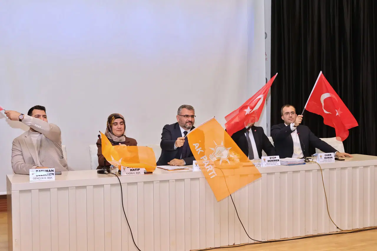 “Birlikte İstişare, Birlikte İstikrar” Sloganı ile Sivas’ta AK Parti Toplantısı