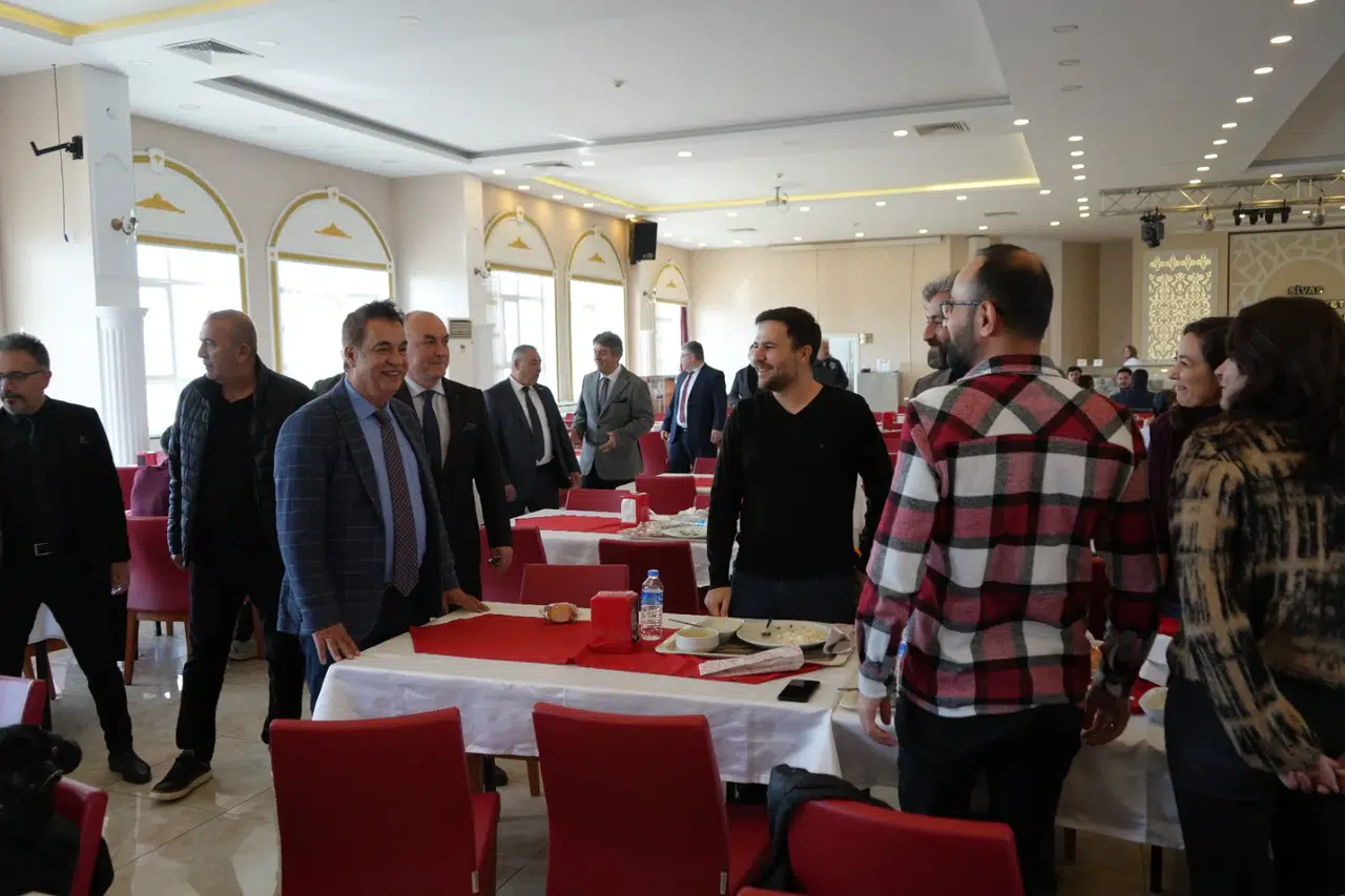 Sivas Cumhuriyet Üniversitesinde Yemekhane Hizmetleri Yenileniyor