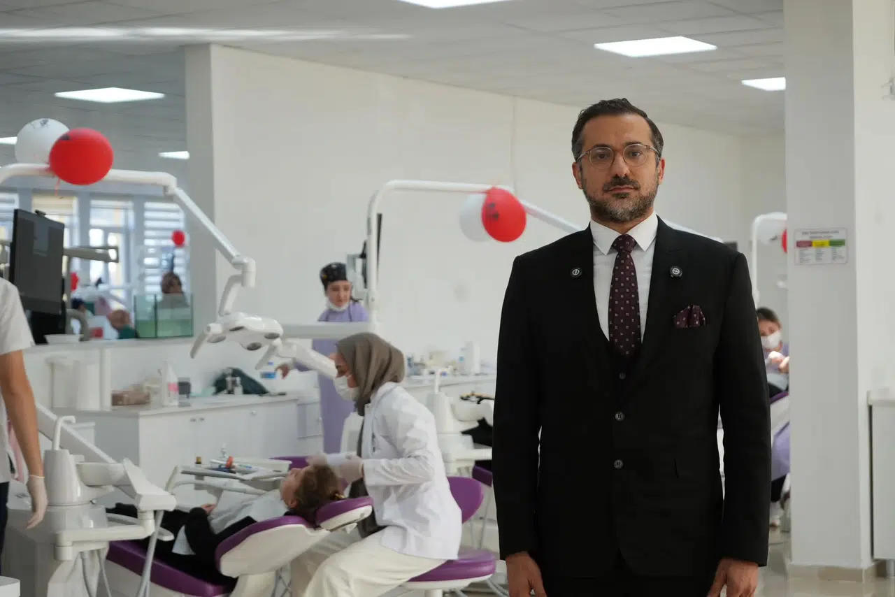 "Güçlü ve Donanımlı Hekimler Yetiştiriyoruz"