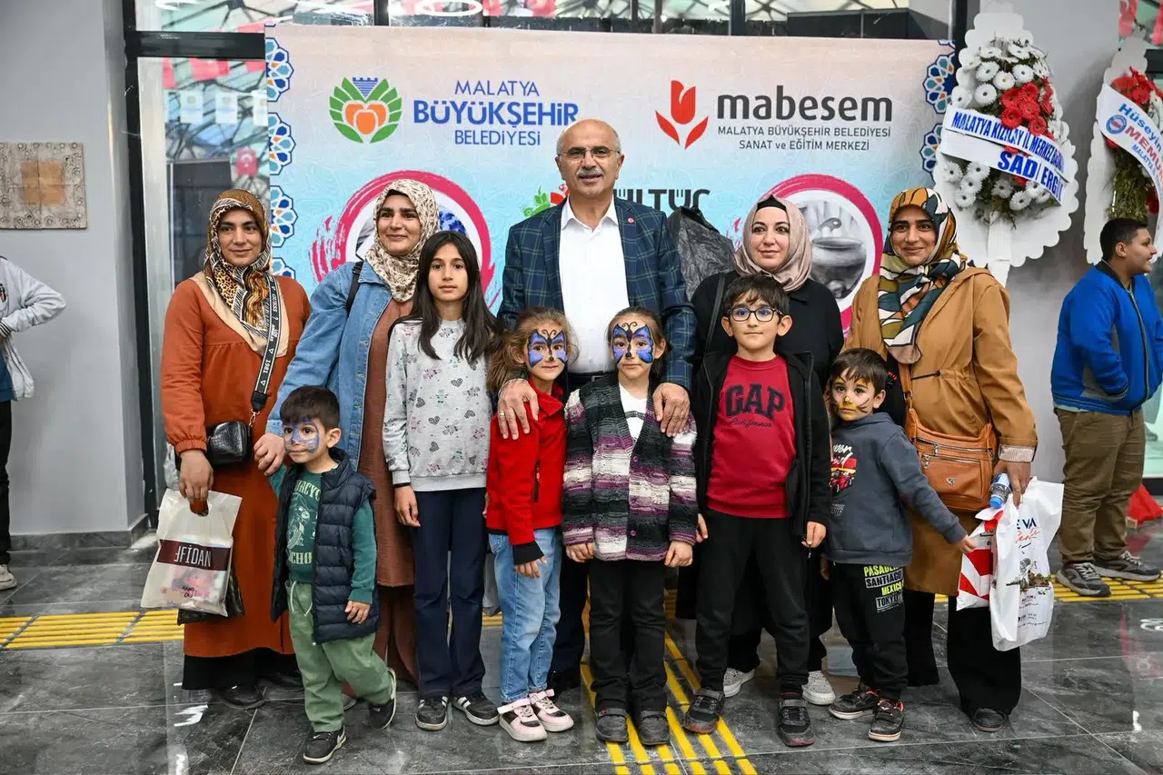 Malatya Kitap Fuarı'na Dev İlgi: 250 Bin Ziyaretçi!