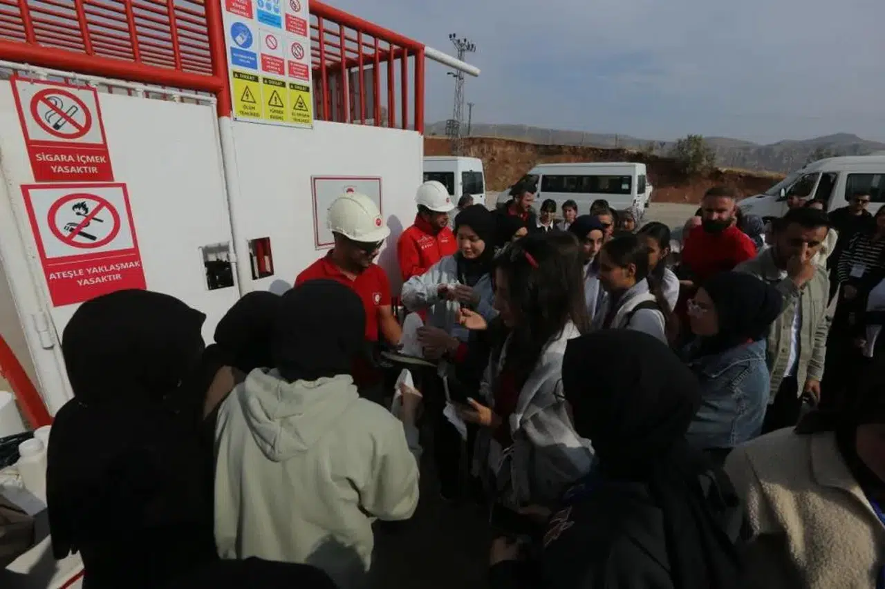 Gençler Gabar Dağı Petrol Tesislerinde Türkiye’nin Enerji Geleceğini Yerinde Gözlemledi