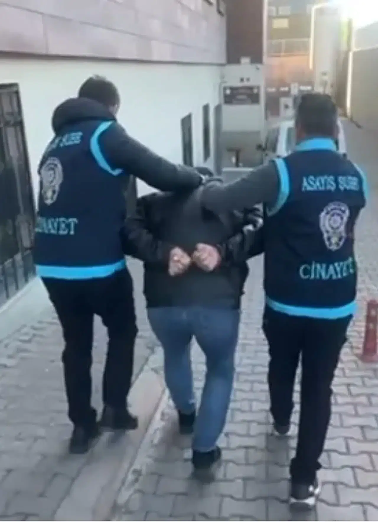 Adliye Çıkışı Pusu! Pompalı Tüfekle Saldırı Anı Kamerada