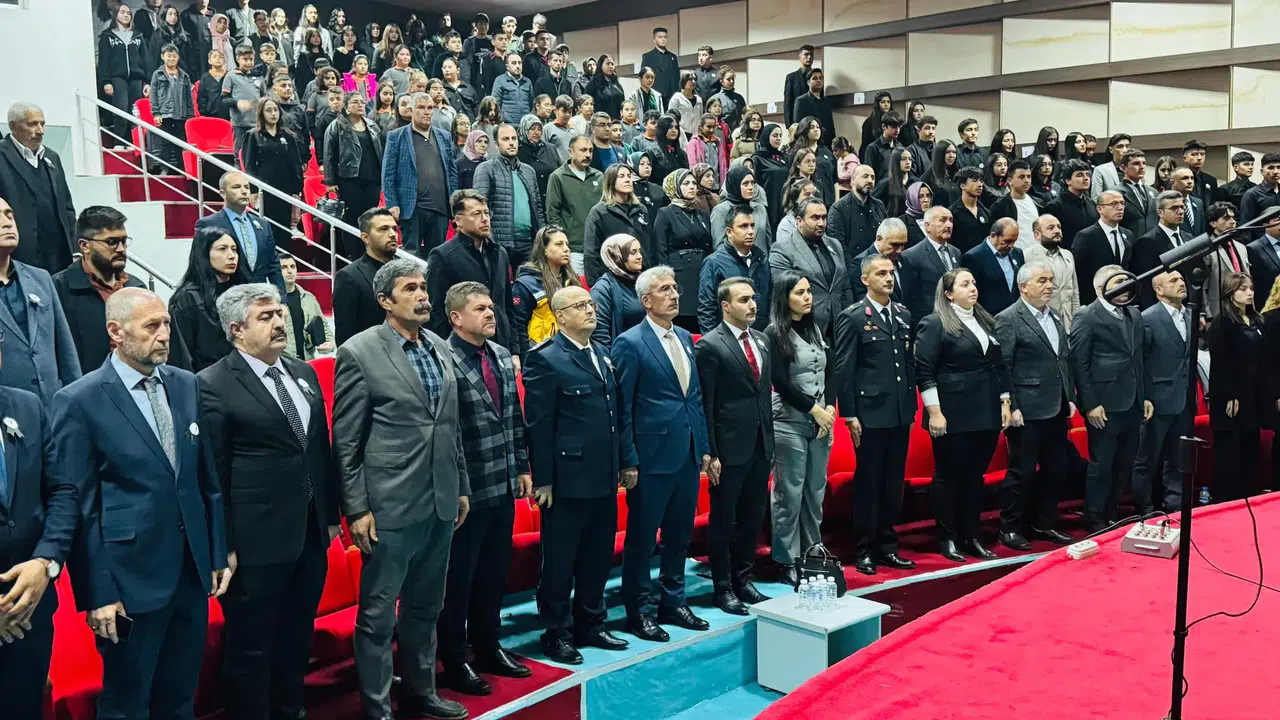 Gemerek’te 10 Kasım Atatürk’ü Anma Programı Düzenlendi