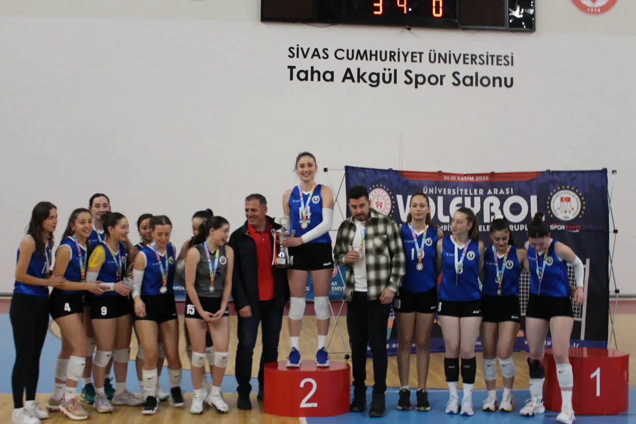 Voleybolda şampiyonlar belli oldu: SCÜ kadınlarda zirvede