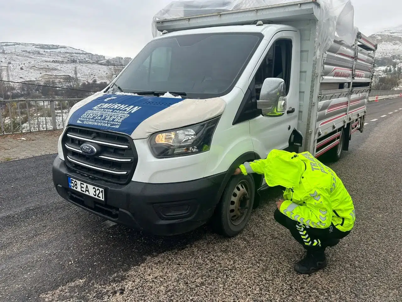 Ticari Araçlarda Kış Lastiği Kontrolleri Sürüyor