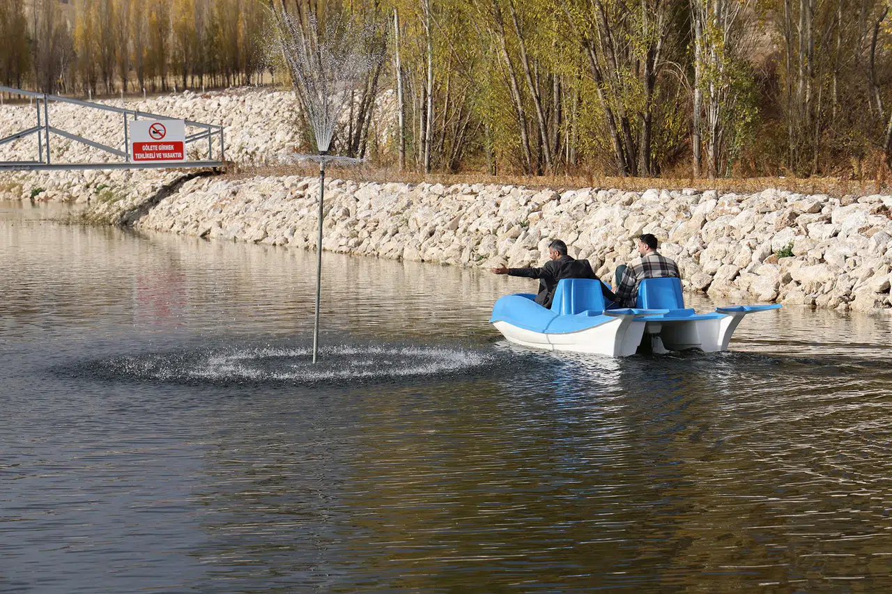Sivas OSB'de 10 Bin Sazan Balığı ve Meyve Bahçesi Projesi
