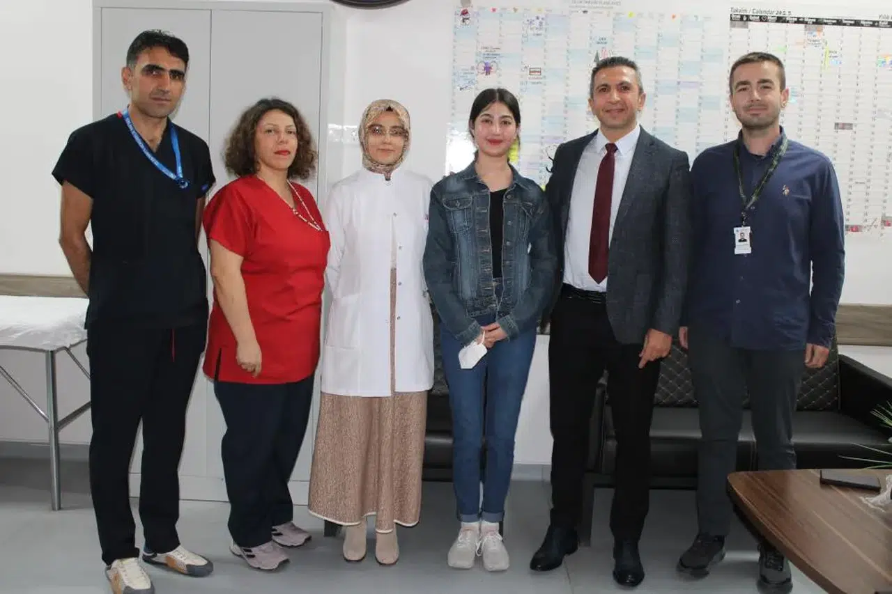 Annesinden Aldığı Böbrekle Hayata Tutundu: