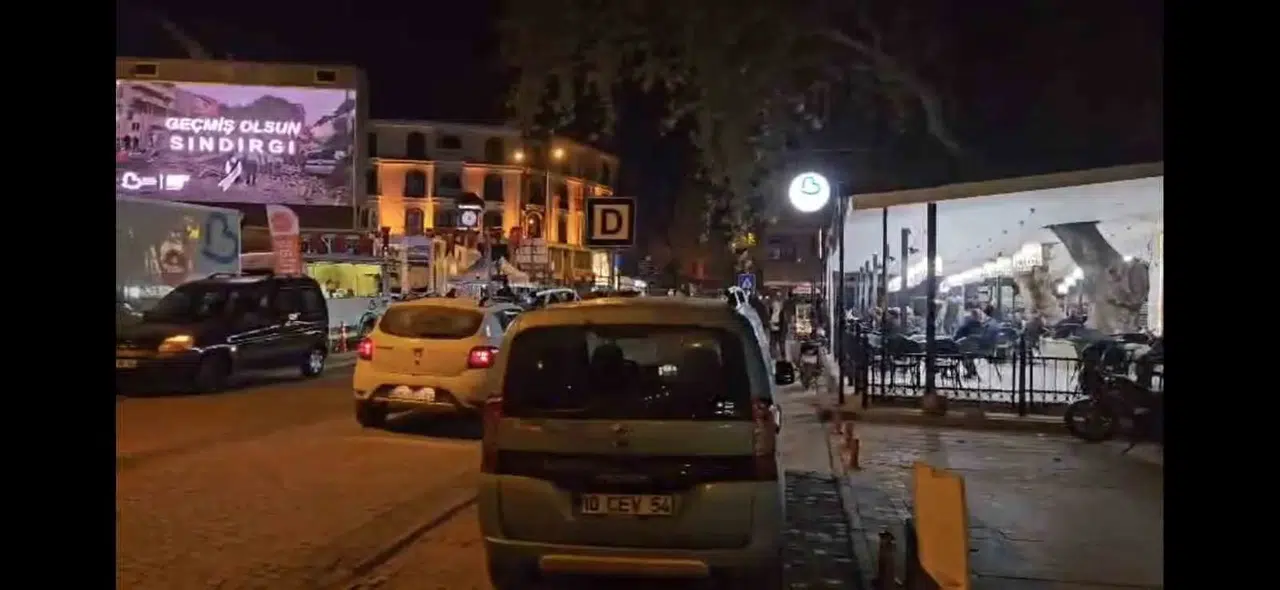 Balıkesir Sındırgı’da deprem paniği