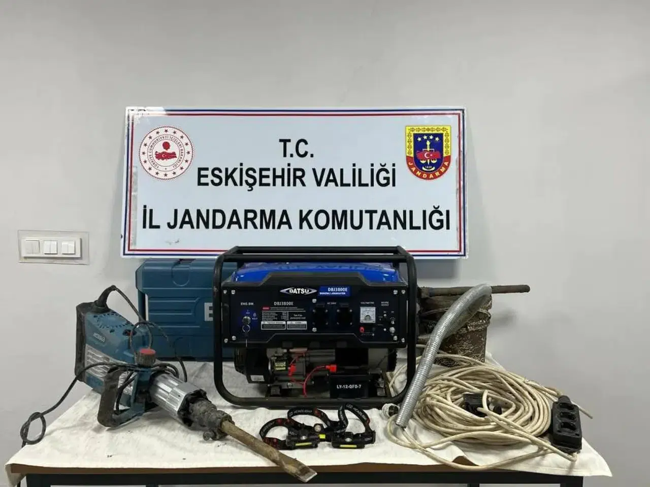 Suçüstü yakalandılar!