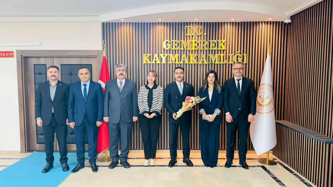 Gemerek'te Öğretmenler Günü’nde Kaymakamlık Ziyareti
