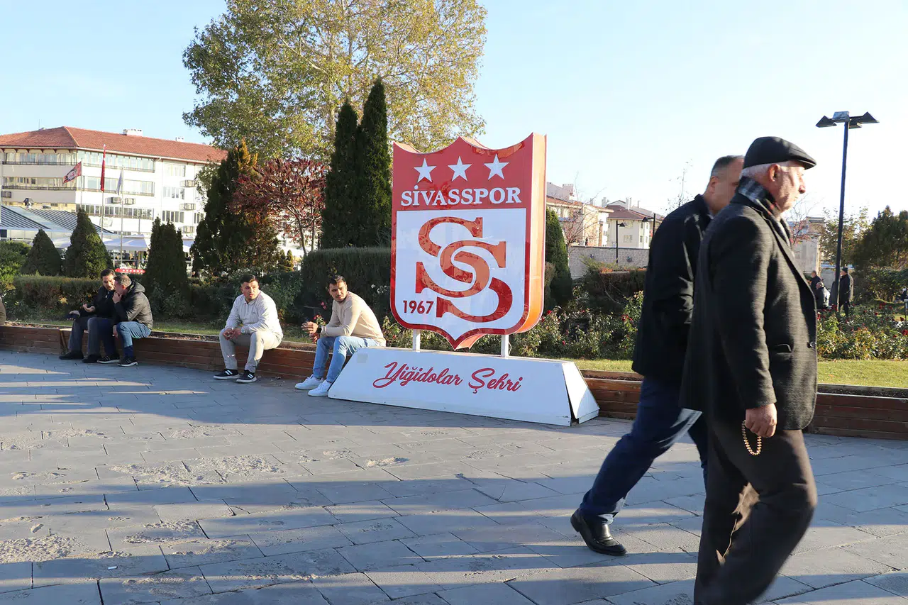 Sivas'ın "1850'ler" Benzetmesi: Luan Campos da mı Kaçtı?