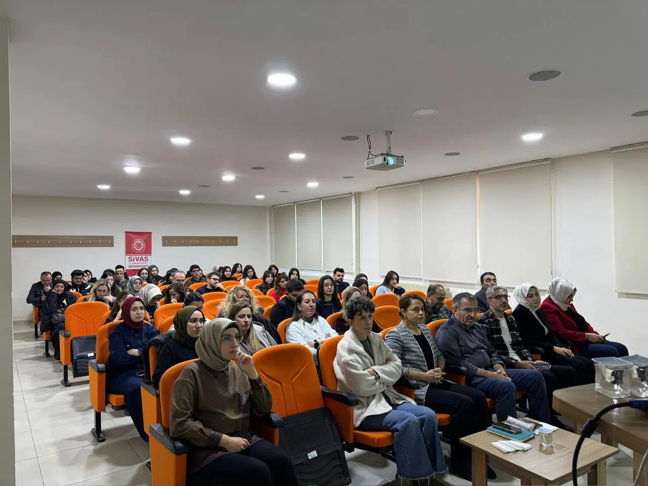 Akademisyenlere Dijital Kimlik ve Sunum Tasarımı Eğitimi