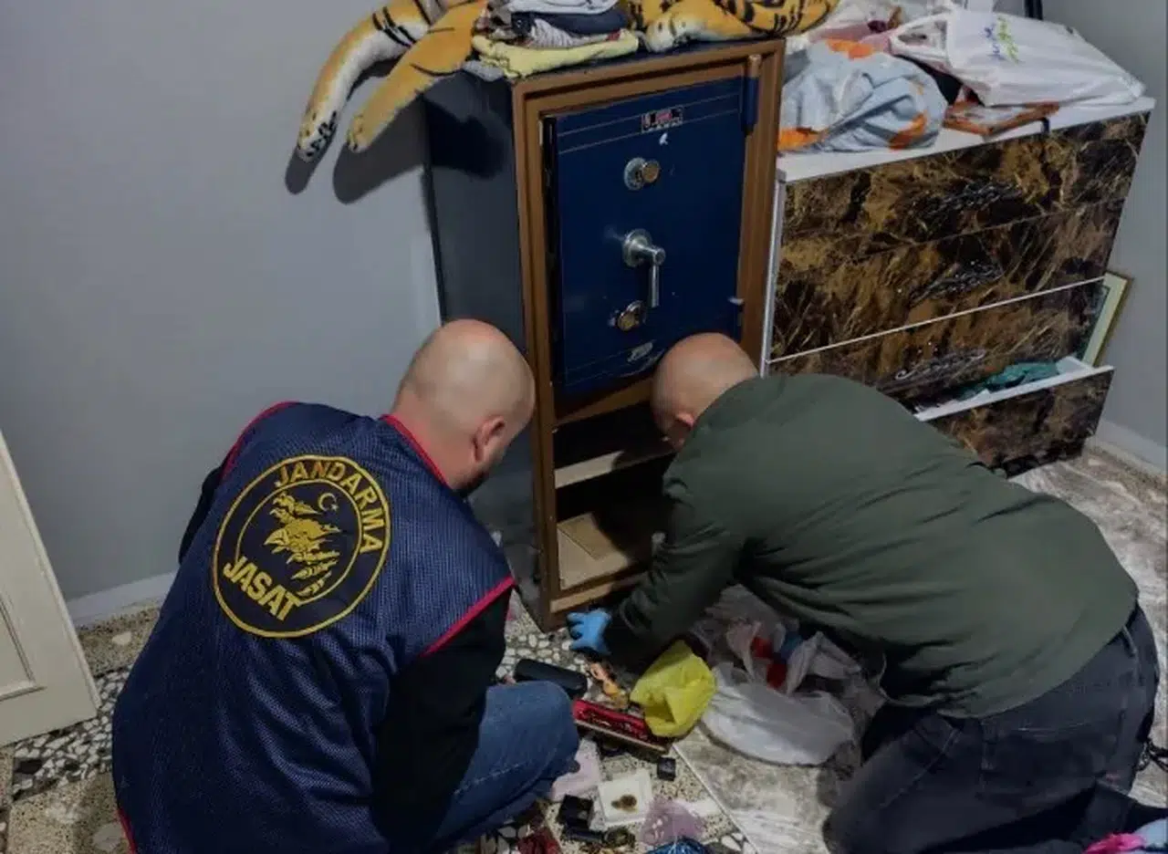 Bin Kişi Sorgulandı, 350 Araç İncelendi: Hırsızlık Zanlıları Tutuklandı