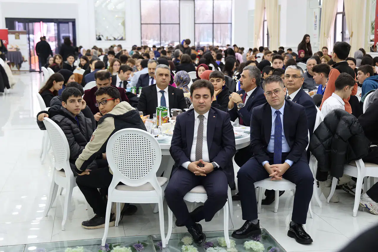 Sivas’ta Mesleki Eğitim Atağı: Öğrenciler Merak Edilenleri Sordu