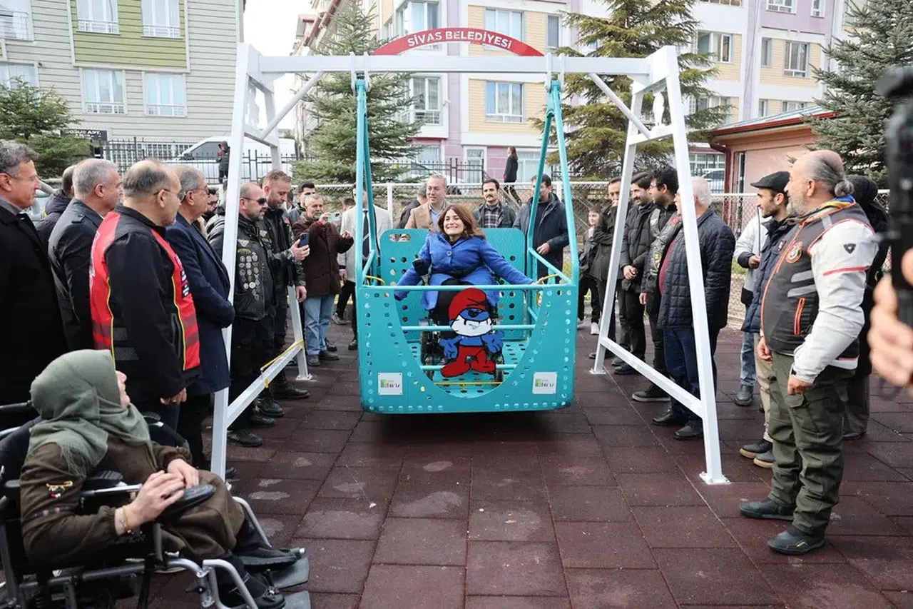 Engelsiz Park Yenilendi: Özel Salıncaklar Hayali Gerçekleştirdi