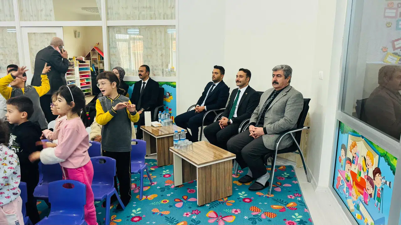 Gemerek Kaymakamı Enes Burak Koca, Dünya Engelliler Günü Etkinliğine Katıldı