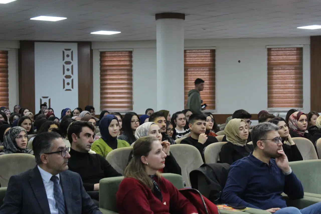 Yeni Nesil Öğretmenlik Anlatıldı: Yaratıcılık ve Dijital Eğitim Vurgusu