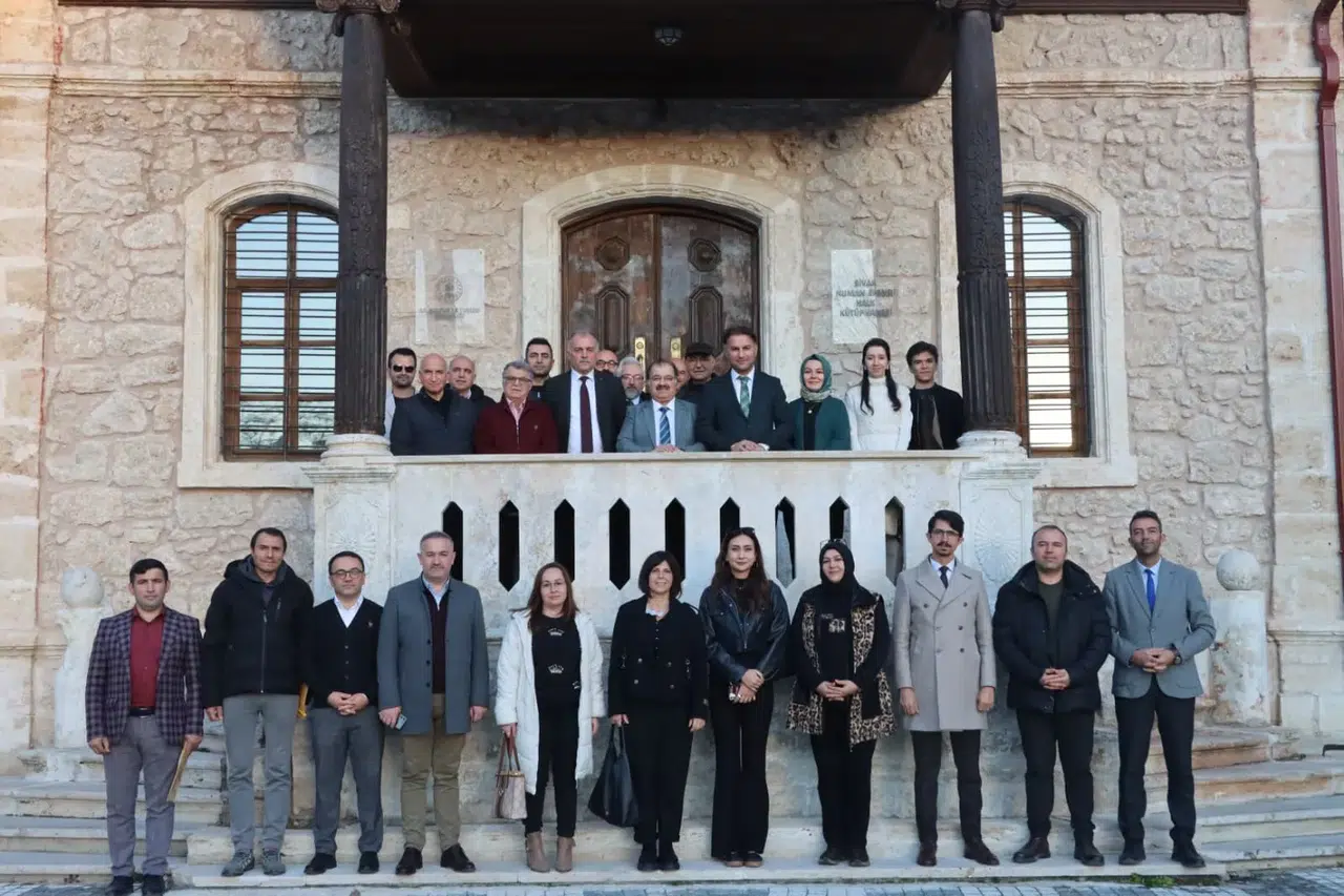 Uğur Kaya, Muzaffer Sarısözen’i anlattı: Kültürel mirasın izinde