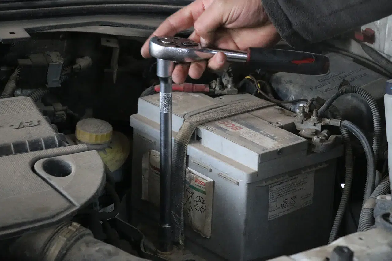 Soğuk Hava Aküleri Bitiriyor: Vurdurma Motoru Nasıl Bozar?