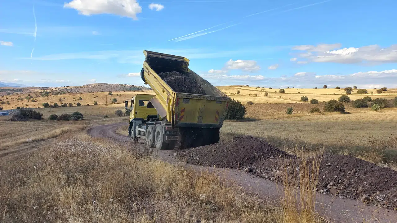 Akıncılar’a 8 Milyon TL’lik Yol ve Üstyapı Yatırımı