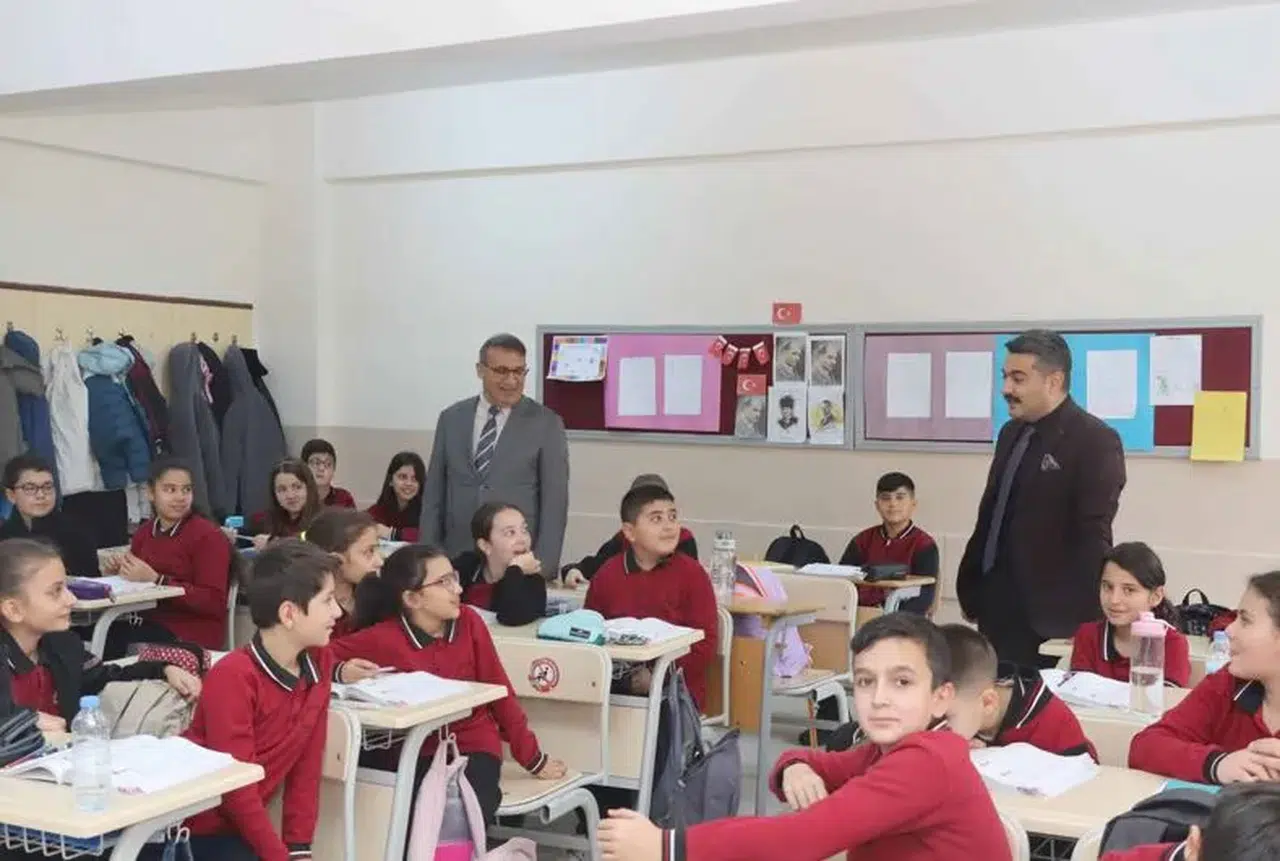 Toki İlkokulunda sınıf ziyareti