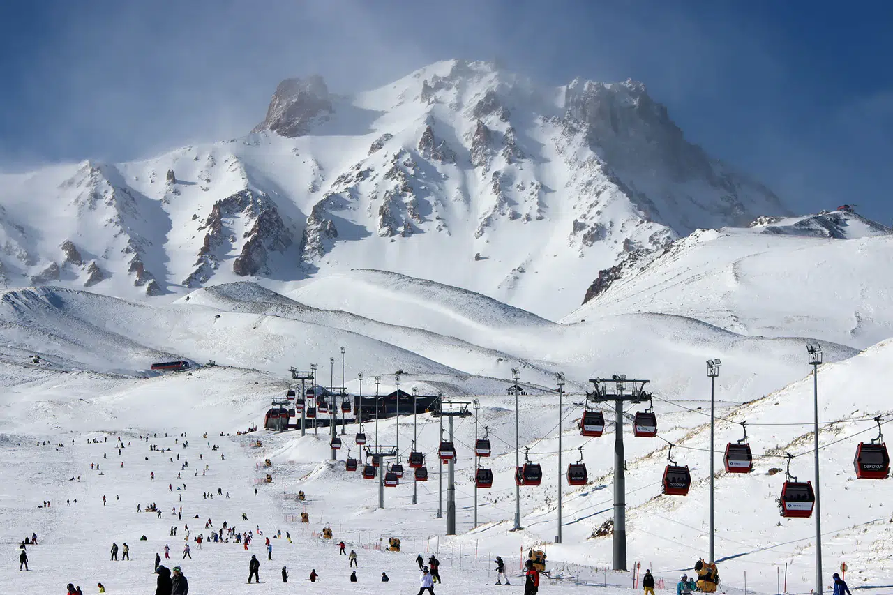 Dünya Listesindeki Tek Türk Kayak Merkezi Erciyes'e Akın