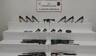 Şanlıurfa’da çok sayıda silah ele geçirildi, 7 gözaltı