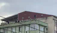 Bursa’da nefes kesen anlar! 5 katlı binanın çatısında intihar girişimi