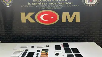 Sınava düzenekle girmeye çalışan 5 şüpheli yakalandı