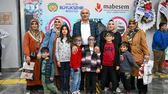 Malatya Kitap Fuarı'na Dev İlgi: 250 Bin Ziyaretçi!