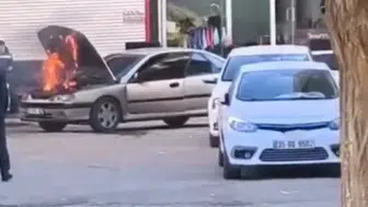 Yolda alev alev yanan araç korku dolu anlar yaşattı!