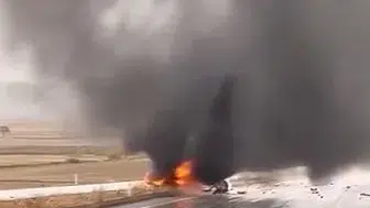 Yağmur Kurbanı: Kaygan Yolda Kontrolden Çıkan Araç Yandı