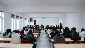 Hukuk Fakültesinde tarih ve hukuk tartışıldı