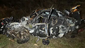 Gece yolculuğu felaketle bitti! Uşak’ta otomobil hurdaya döndü