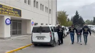 Gözlerini bilezik bürüdü: İki yaşlıyı darp edip gasp ettiler