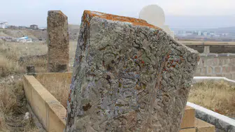 Mezar Taşlarındaki Tarihi Sır Ne? ÇEKÜL'ü Harekete Geçirdi!