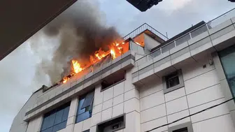 Ataşehir’de otel alevlere teslim oldu! Çatı katında korku dolu anlar