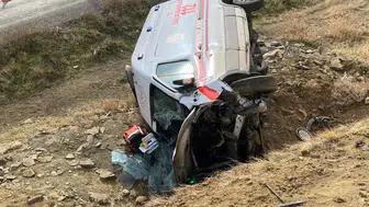 Görev dönüşü feci kaza! Ambulans takla attı