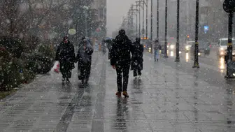 Kar Sürprizi: Kent Meydanı Kartpostallık Görüntülere Sahne Oldu